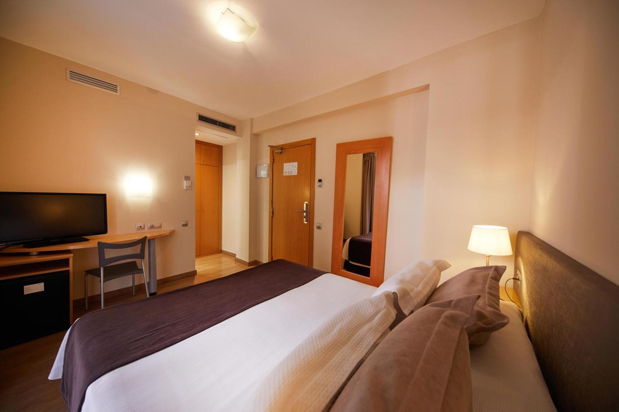 Hotel Zurbaran Palma Экстерьер фото